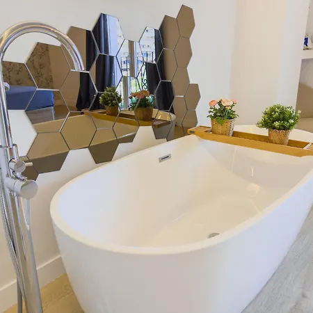 Banus Living Апартаменты